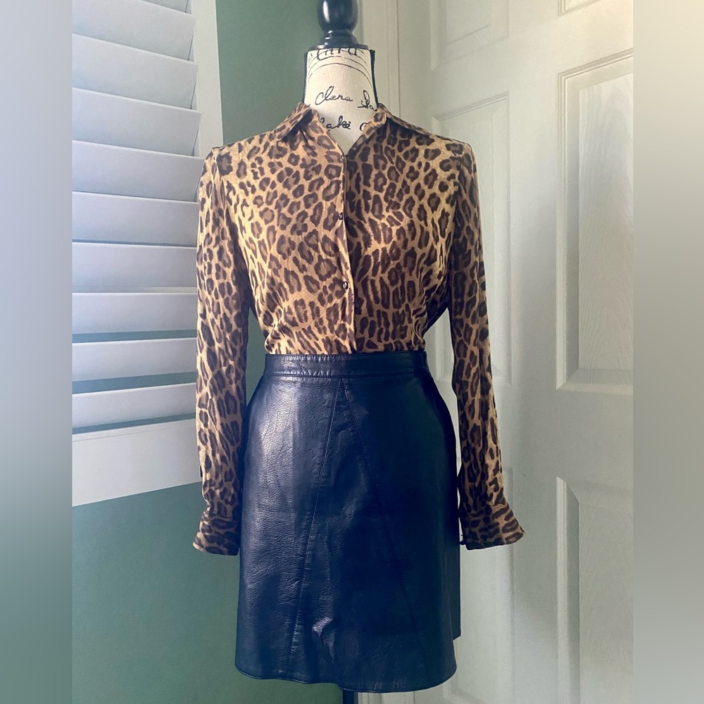 🐆VINTAGE 100% SILK CHEETAH PRINT RALPH LAUREN BLOUSE🐆